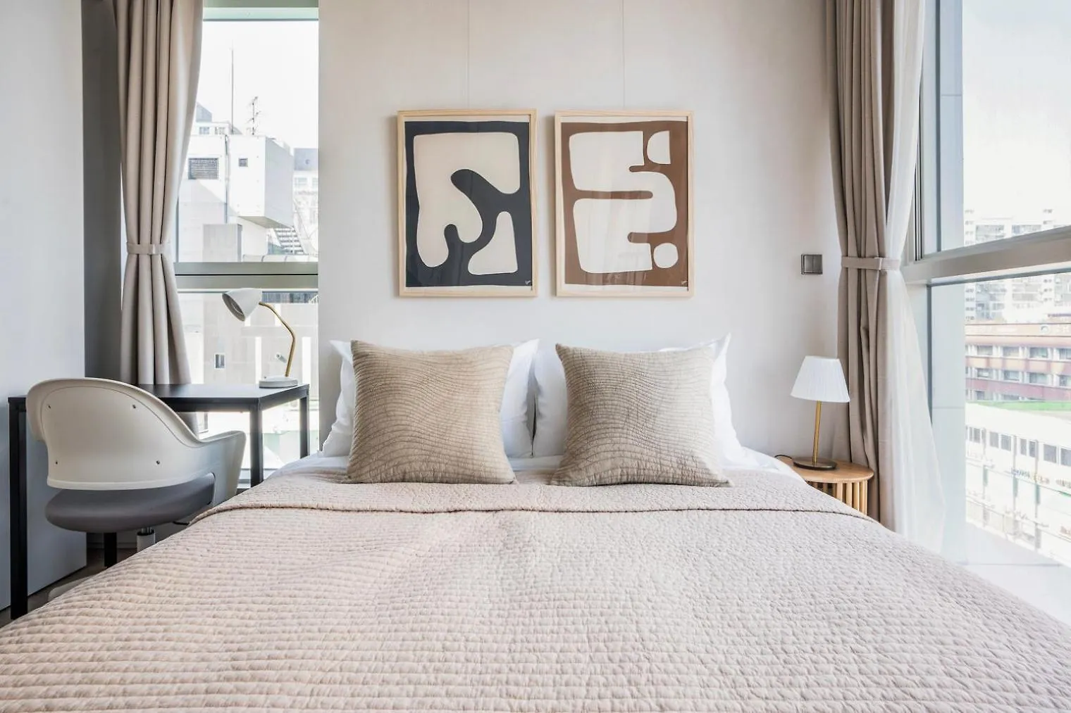 Blueground Nonhyeon-Dong City View Ac Sel-6 Seoul Apartment