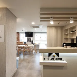 K-grand Hostal
